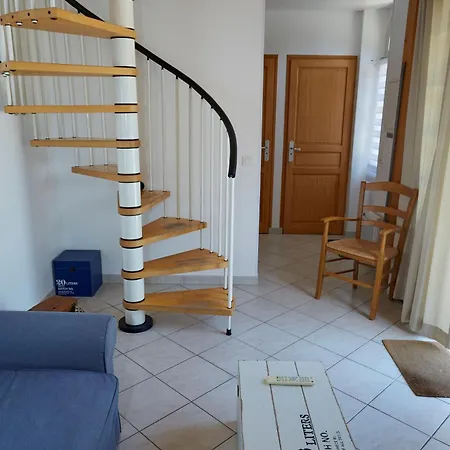 杯托内里香槟住宿加早餐旅馆 住宿加早餐酒店 Prunay